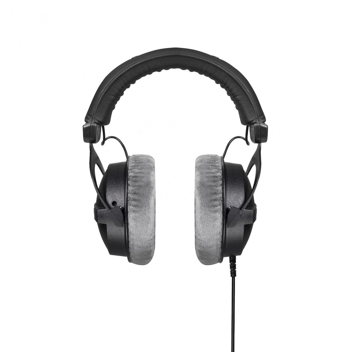 beyerdynamic DT 770 STUDIO- Reference headphones for control and monitoring purpose (closed)